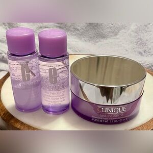 Clinique 3- Pc Bundle - Take The Day Off Cleansing Balm & Makeup Remover